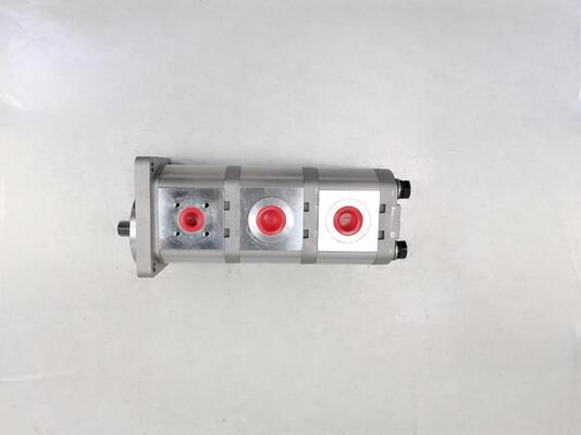 철과 알루미늄 합금 재료 유압 기어 펌프 12+12+9CC-15T-R 건설 기계 공장 공급 유압 예비 부품용