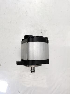 수압 기어 펌프 20K-60-31182 고품질 철 및 알루미늄 합금 재료 건설 기계 공장 공급 수압 예비 부품