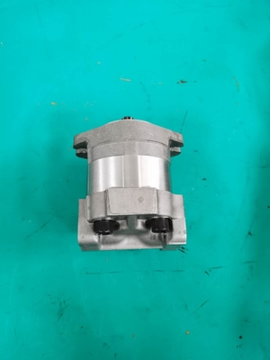 705-12-28010  SAR25 코마츠 펌프 조립 GD300A GD605A GD655A GS360  중량 :4.58kgs